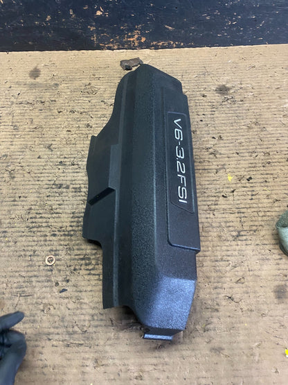 2005 to 2011 Audi A6 3.2L Engine Motor Cover S5929 GD2