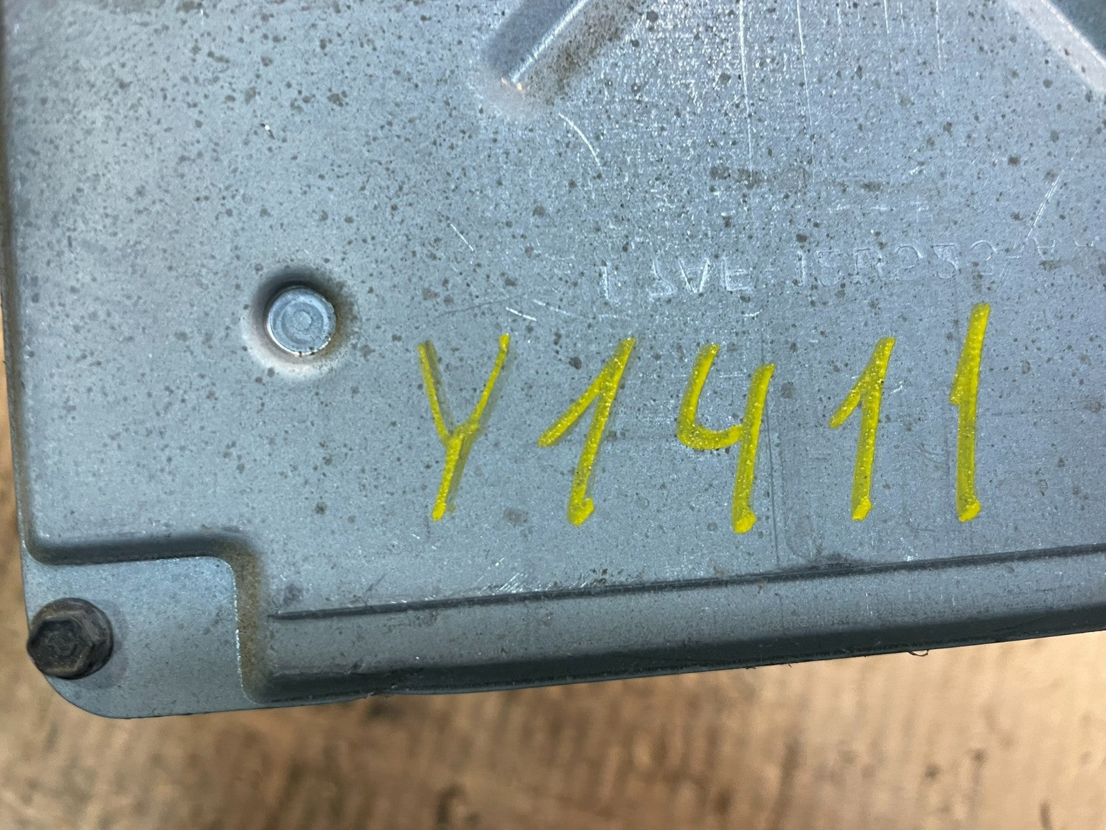2002 Ford E-Series Van 4.2L Engine Control Module 3c2a-12a650-sb y1411 DG4