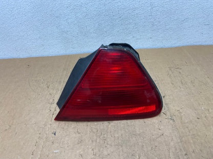 1998 - 2002 Honda Accord Coupe 2-door Right Passenger Tail Light AD0582 LK0