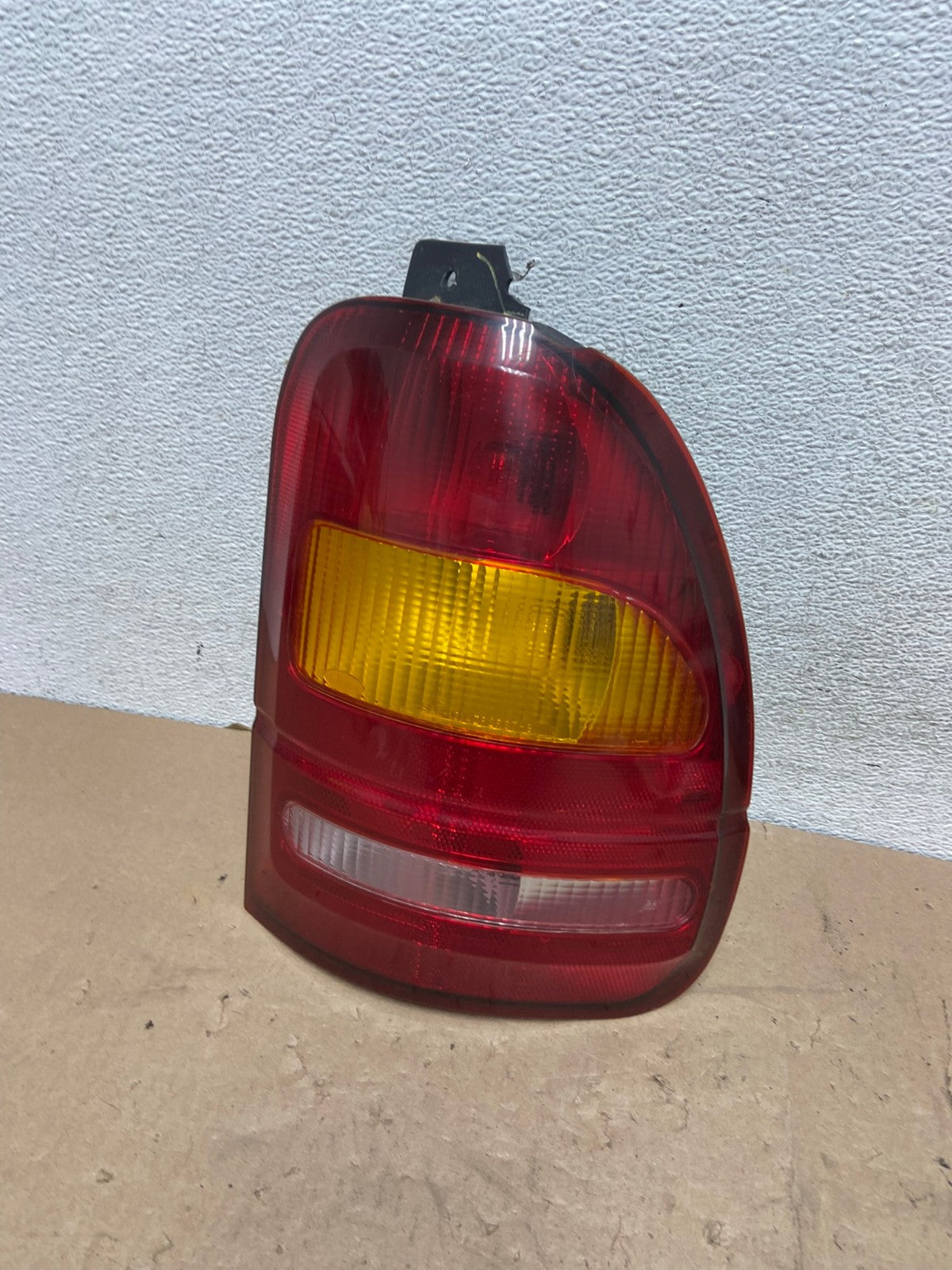 1995 to 1998 Ford Windstar Tail Light Right Passenger RH Side AG5568 LK0
