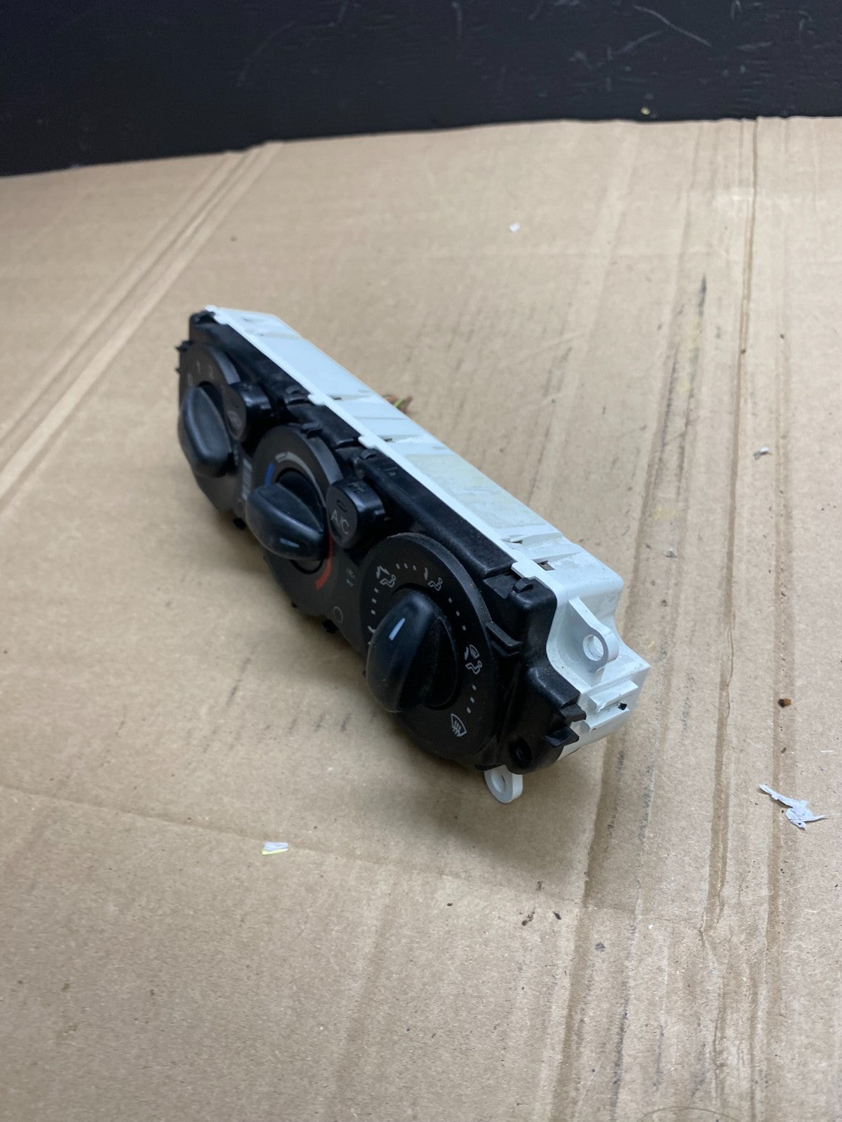 2013 - 2014 Ford Focus Ac Heater Climate Control Temperature Oem ab8680 DG2
