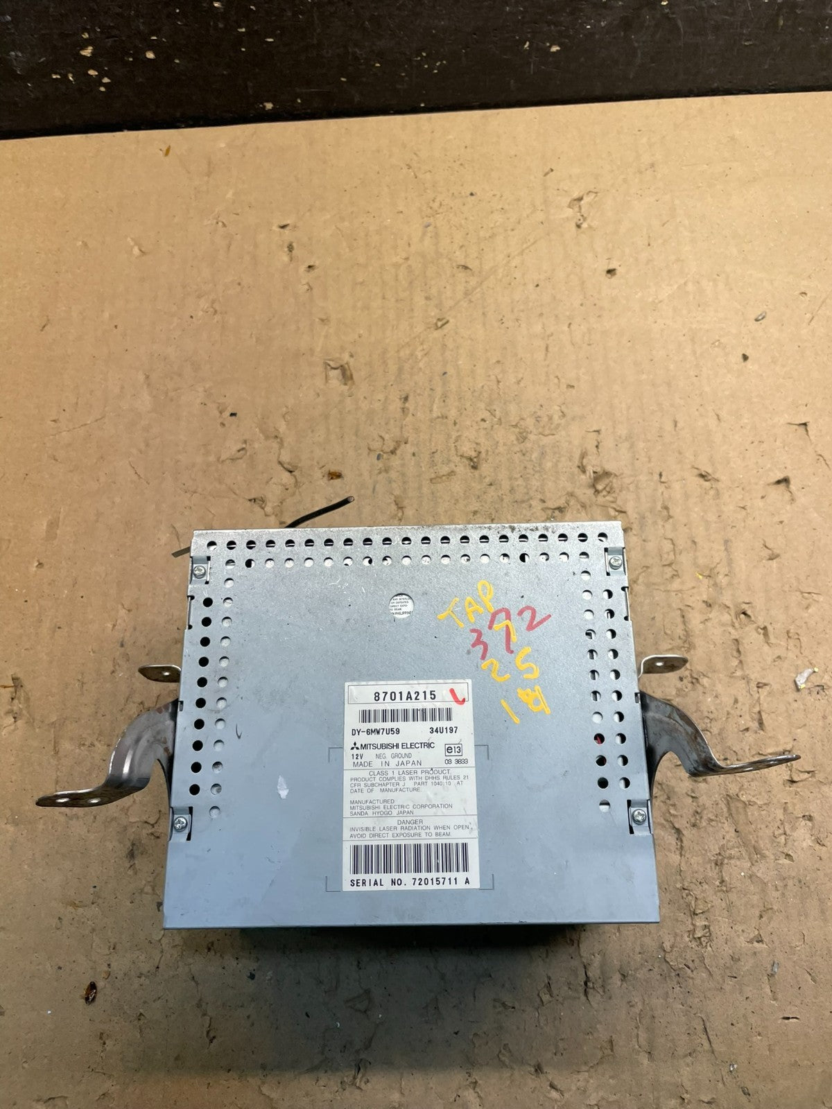 2007 2013 Mitsubishi Outlander AM/FM/CD/MP3 Radio Head Unit Receiver w4476 DG3