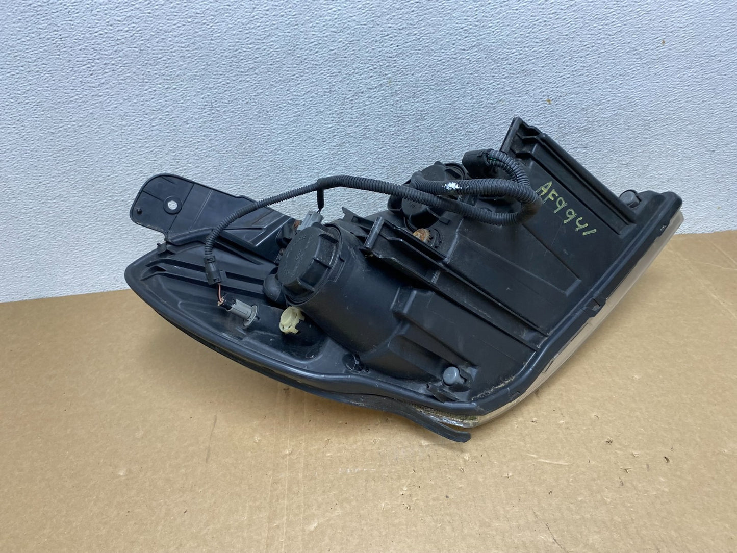 2007 - 2010 Hyundai Entourage Left Dirver LH Halogen Headlight Oe AF9941 DG7