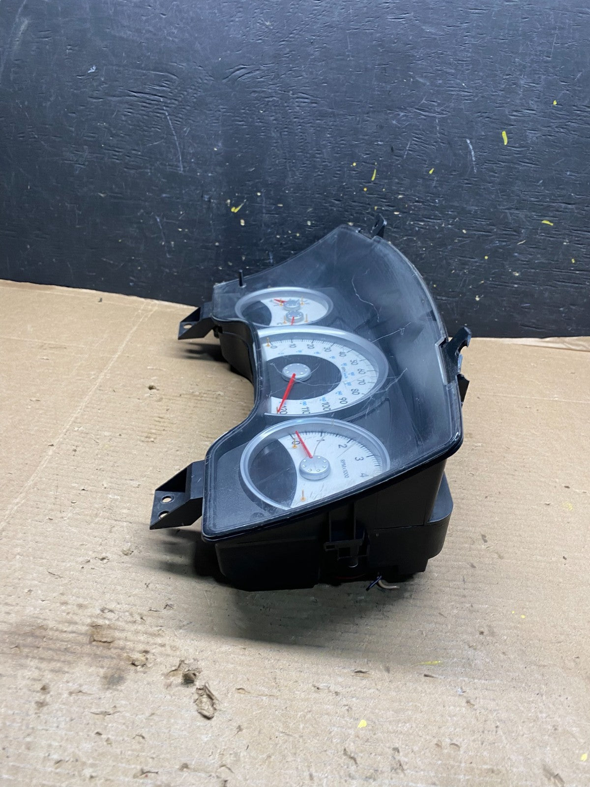 2004 Dodge Durango Speedometer Instrument Cluster Gauge OEM R2813 DG3
