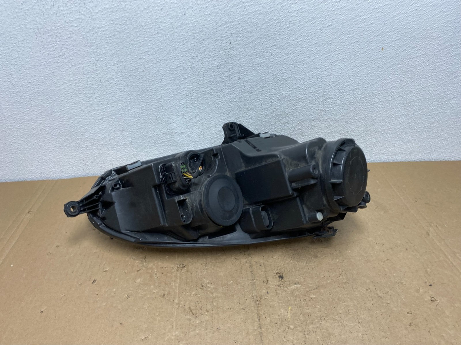2005 to 2010 Volkswagen Jetta Left Driver LH Side Headlight Halogen AC6007 DW7