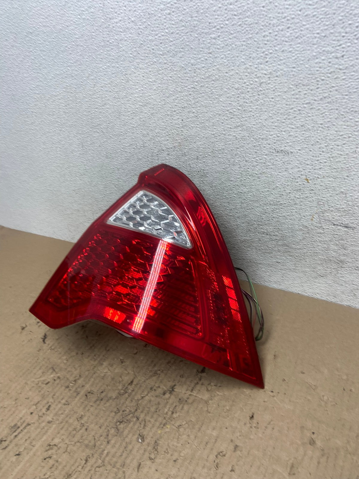 2010 2011 2012 Ford Fusion Right Passenger Side Tail Light AF7085 LK1