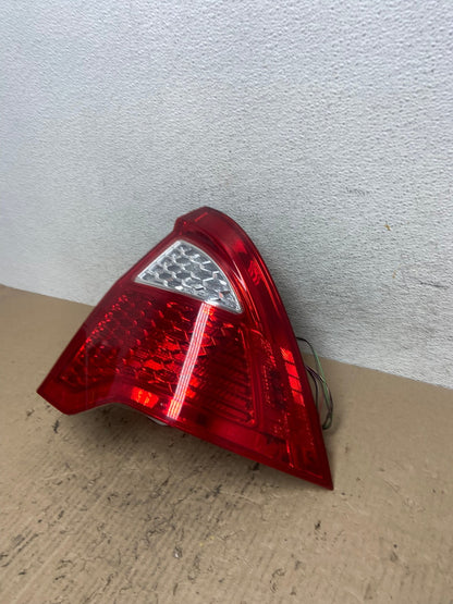 2010 2011 2012 Ford Fusion Right Passenger Side Tail Light AF7085 LK1