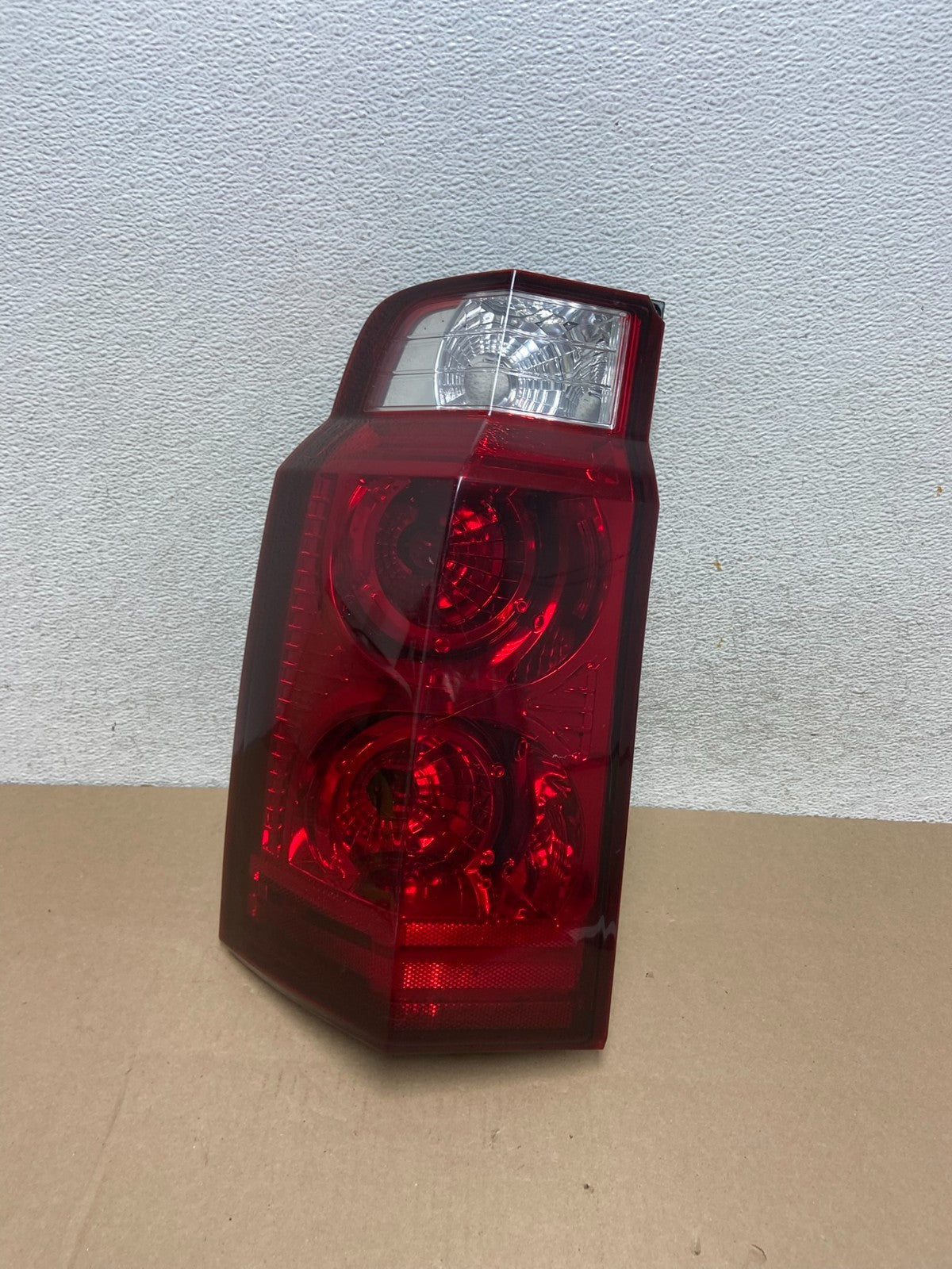 2006 to 2010 Jeep Commander Left Driver Side Tail Light AG6594 DW0