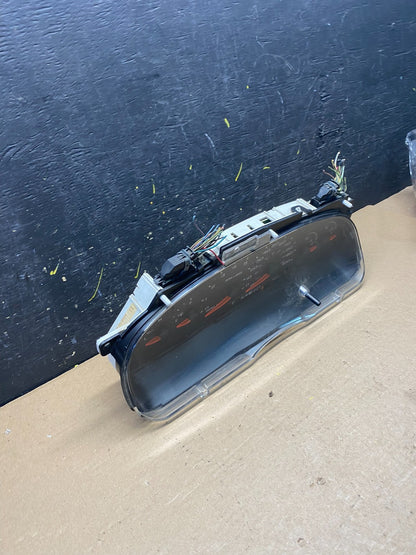 2006 Ford E350 Gauge Speedometer Cluster OEM S6364 DG2
