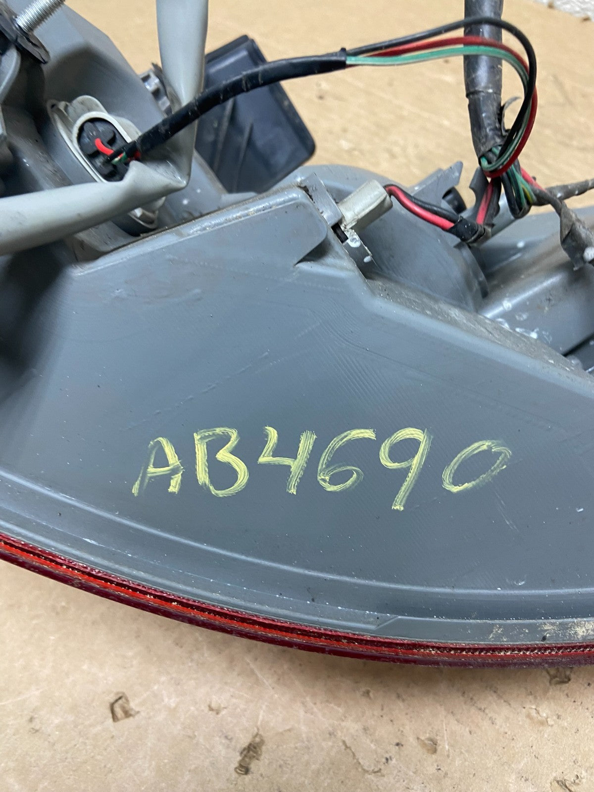 2009 2010 2011 Nissan Maxima Left Driver Lh Side Tail light OEM AB4690 LK7