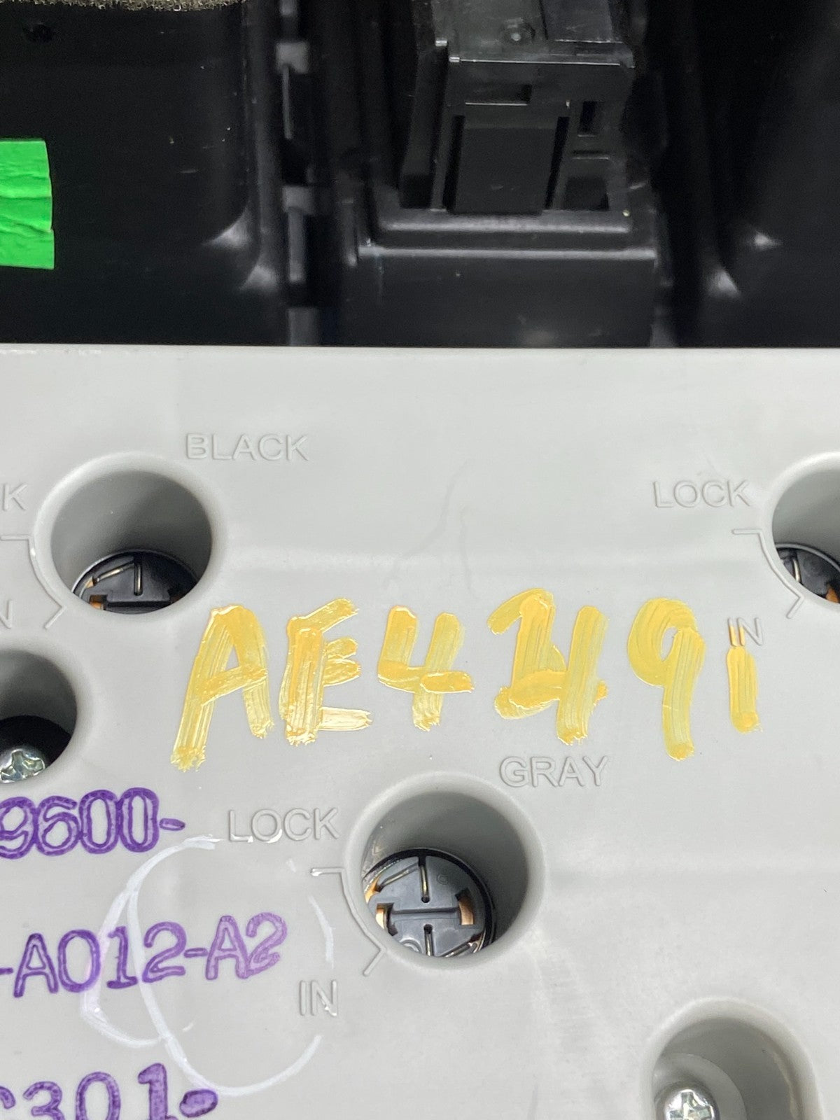 2005 to 2010 Honda Odyssey Radio Climate Control Dash Trim Bezel AE4491 DG4