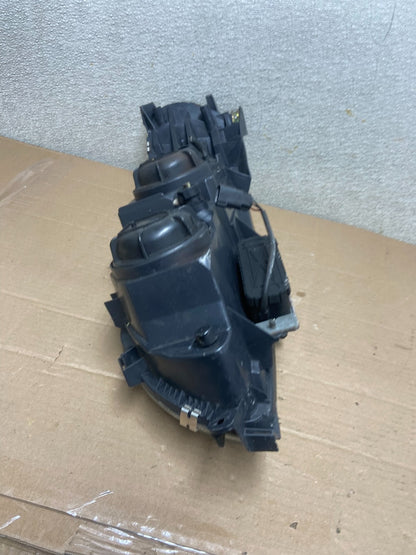 2001 to 2004 Volvo S60 Right Passenger Side Headlight Halogen Oem AA8690 DW7