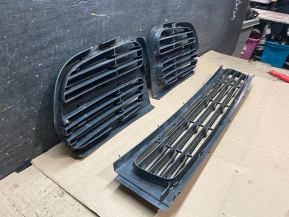 2008 - 2010 Porsche Cayenne Cover Bottom Center Grille Grill Trim OEM X3043  DG11