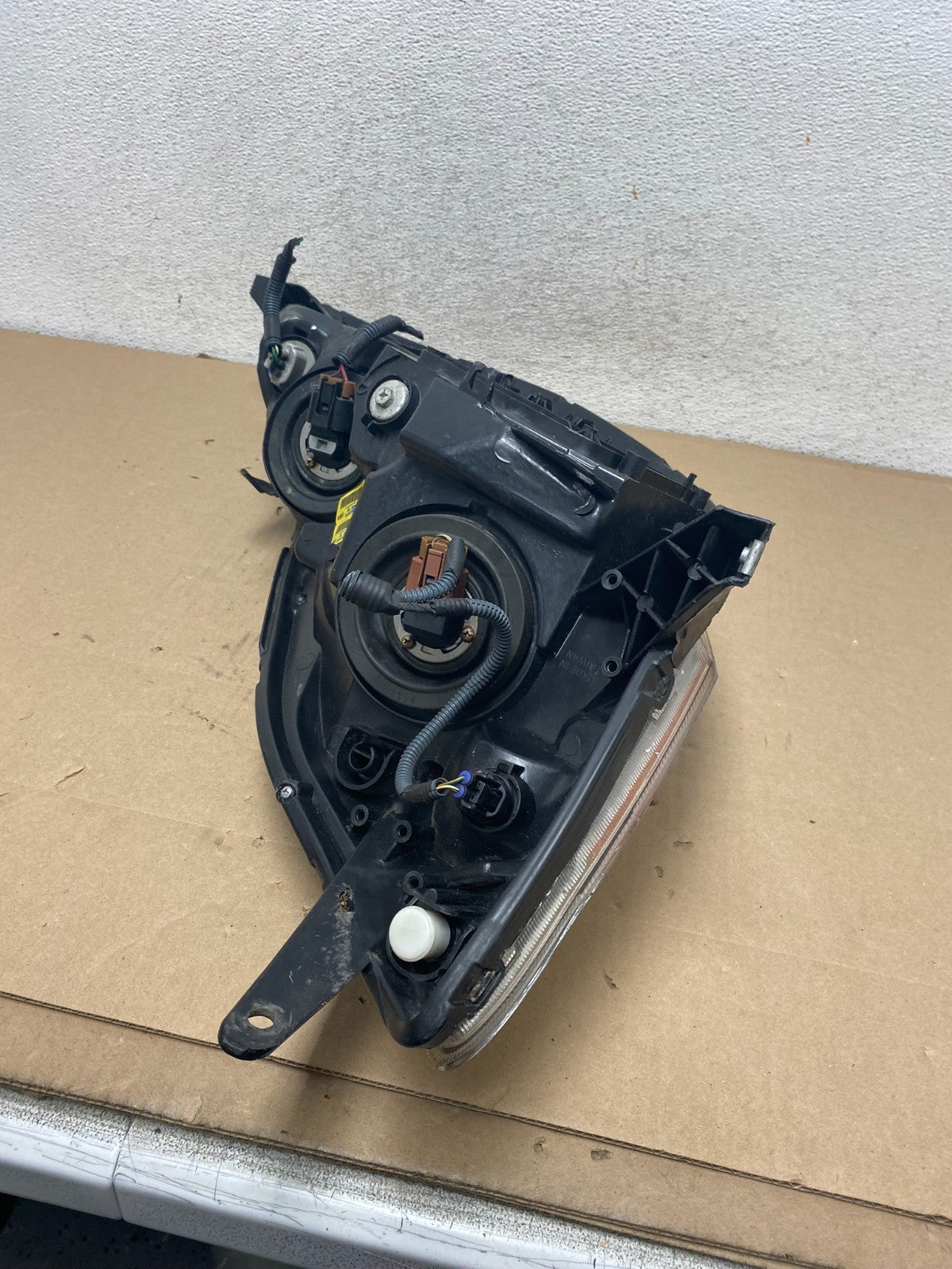 2006 to 2010 Toyota Sienna Left Driver Lh Side Headlight Halogen TYC AG5734 DW9