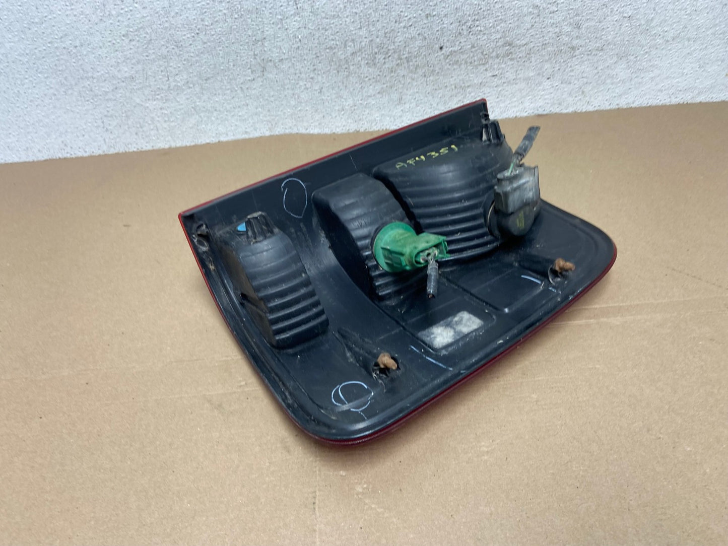 2004 to 2008 Ford F150 F-150 Left Driver LH Side Tail Light AF4351 LK5