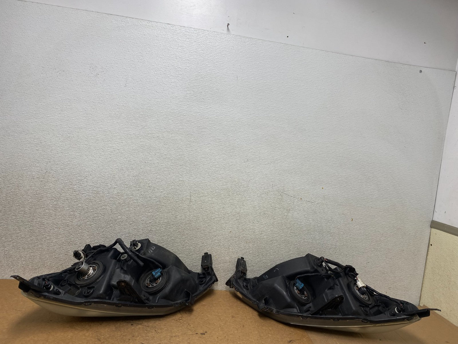 2005 2006 2007 Honda Odyssey Left+Right Set Halogen Headlights S7041 DW8