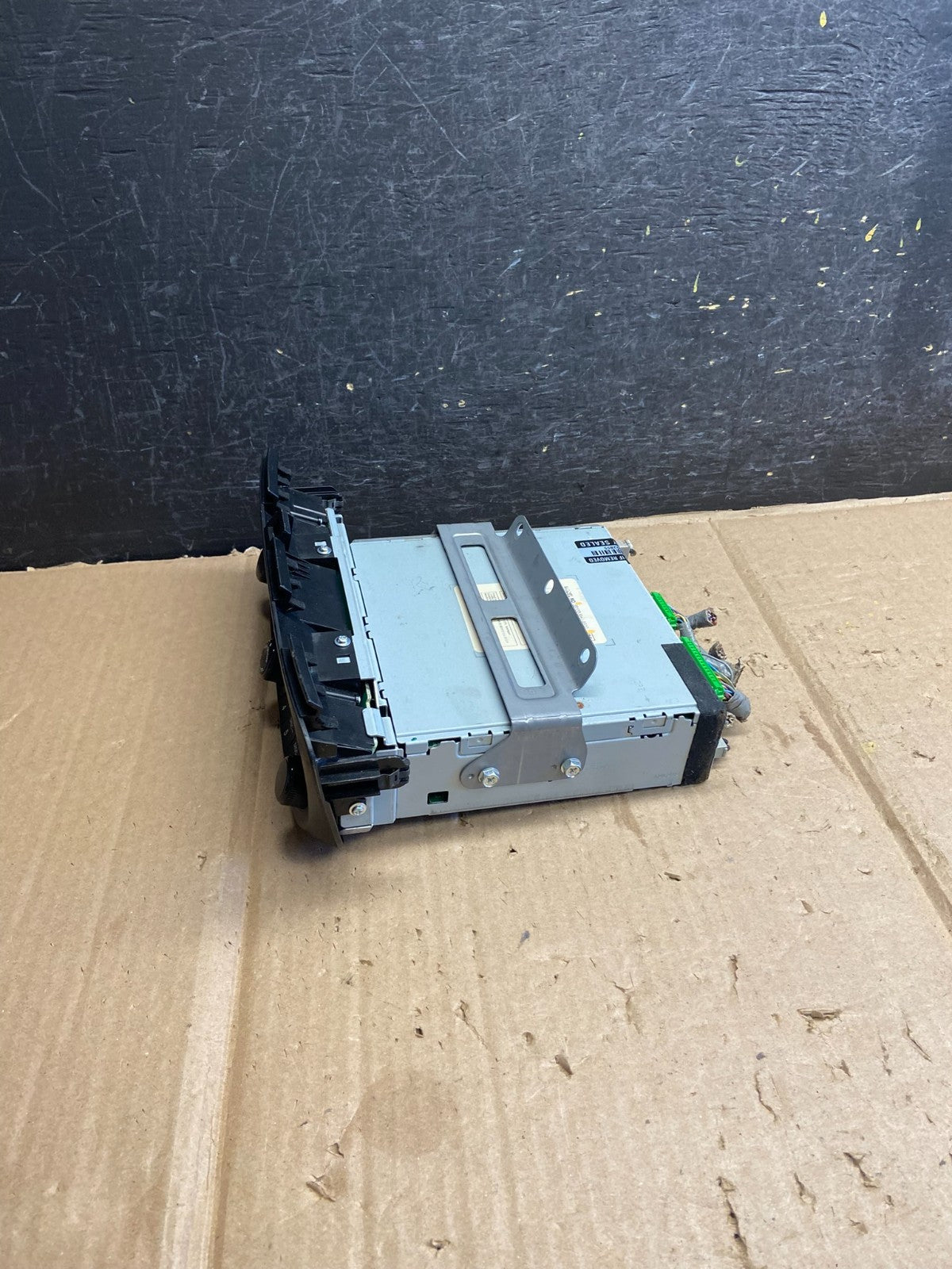 2005 to 2010 Honda Odyssey Am Fm Cd Player Radio Receiver ai2725 DG2