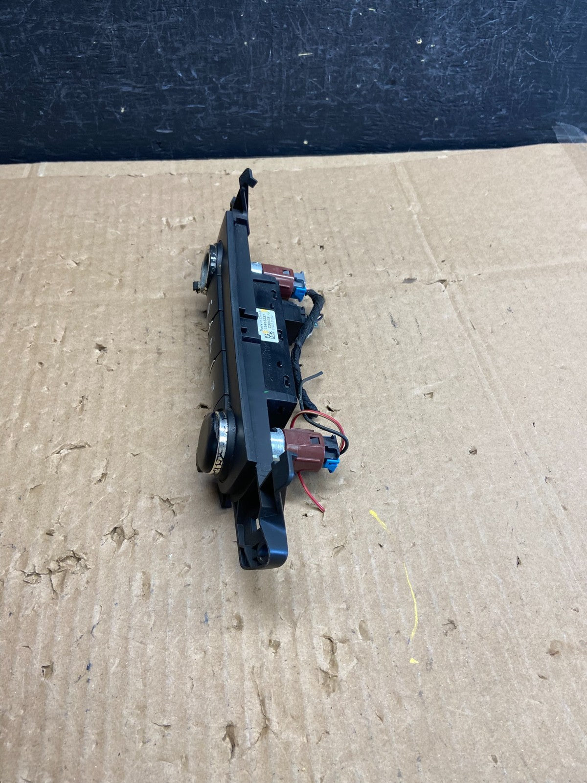 2007 - 2014 Chevrolet Tahoe Yukon Pedal Traction Control Switch AD2291 DG2