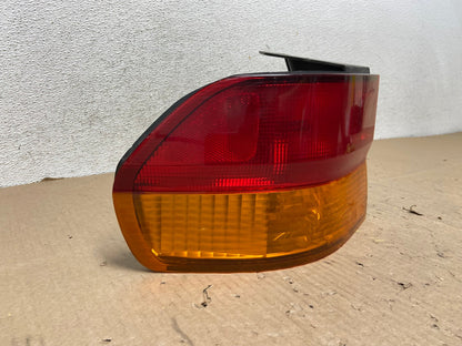 2002 2003 2004 Honda Odyssey Left Driver LH Side Tail Light AG8059 LK1