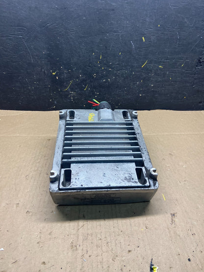 Vanner 70-100 Battery Equalizer 100 Amp 24 Volt Input to 12 Volt Output T1943 PS4