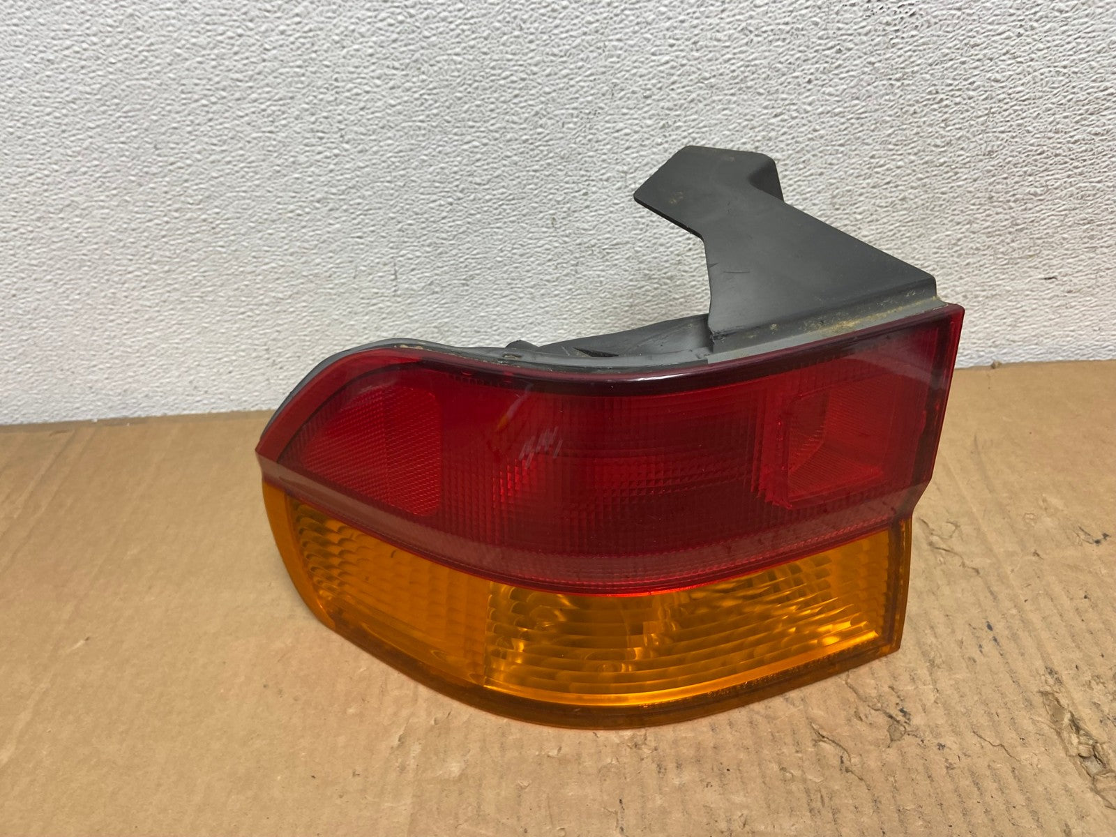 2002 2003 2004 Honda Odyssey Left Driver LH Side Tail Light AD1117 LK0
