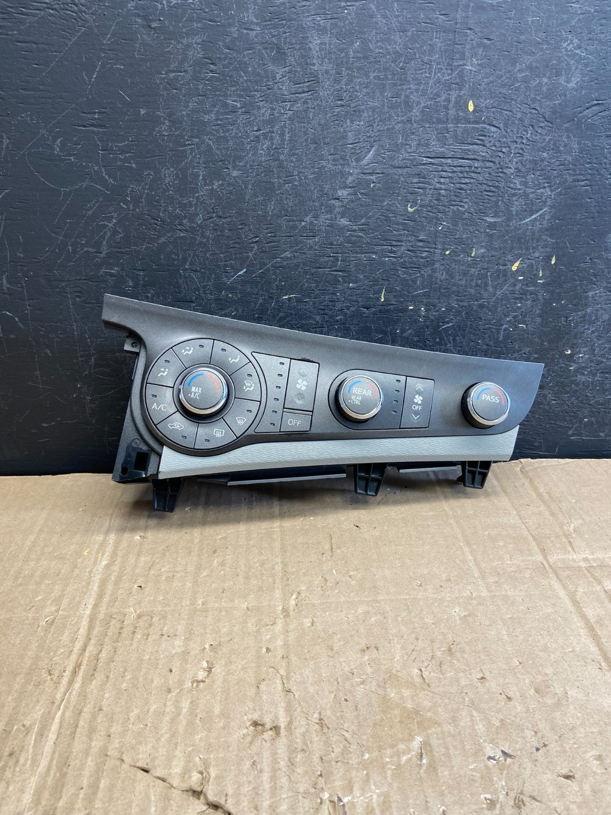 2011 to 2014 Toyota Sienna A/C Climate Heater Temperature Control AE1839 DG0