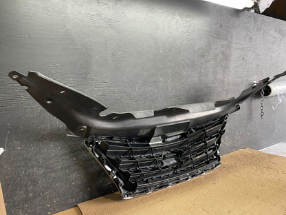 2015 to 2019 Nissan Versa Sedan Front Upper Grill Grille Oem AA89118
