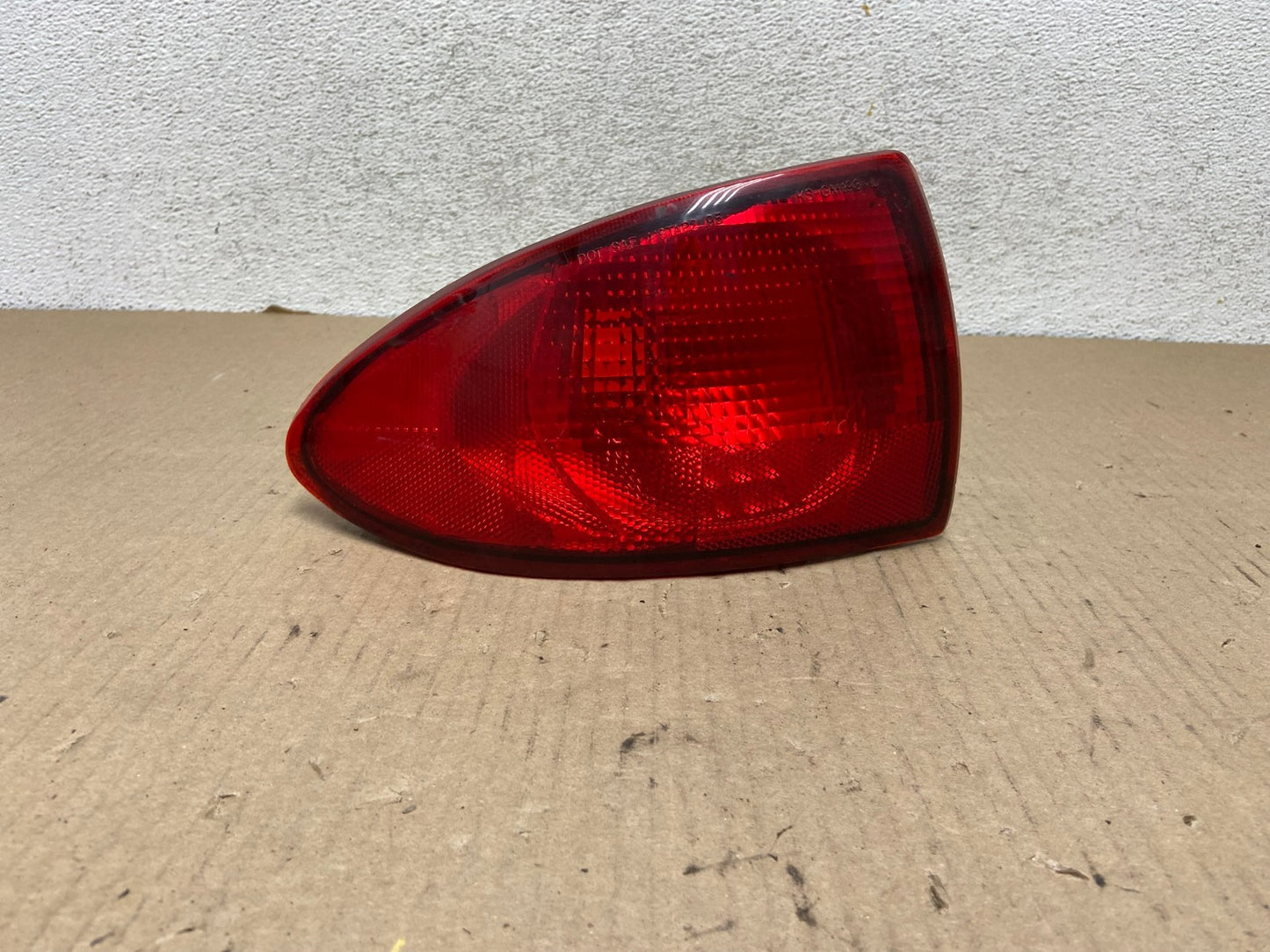 1997 1998 1999 Chevrolet Cavalier Left Driver LH Tail Light AG7948 LK0