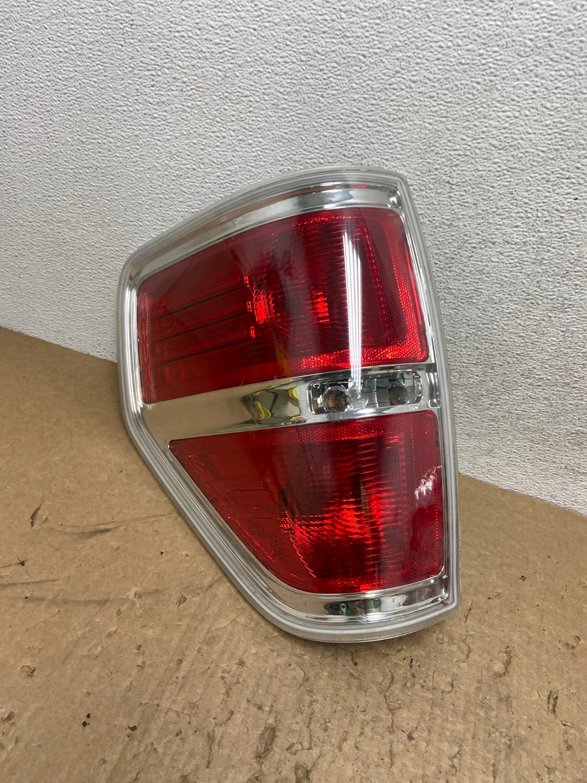 2009 to 2014 Ford F150 F-150 Left Driver LH Side Tail Light AG1420 LK0