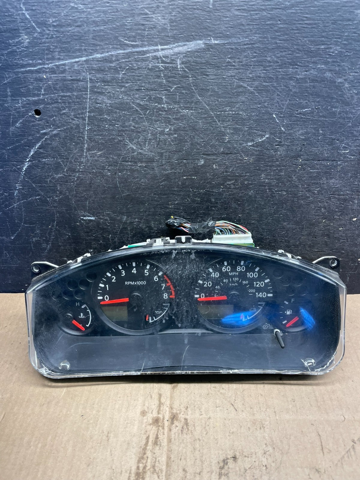 2005 - 2012 Nissan Pathfinder Xterra Fron Cluster Speedometer Instrument t72540