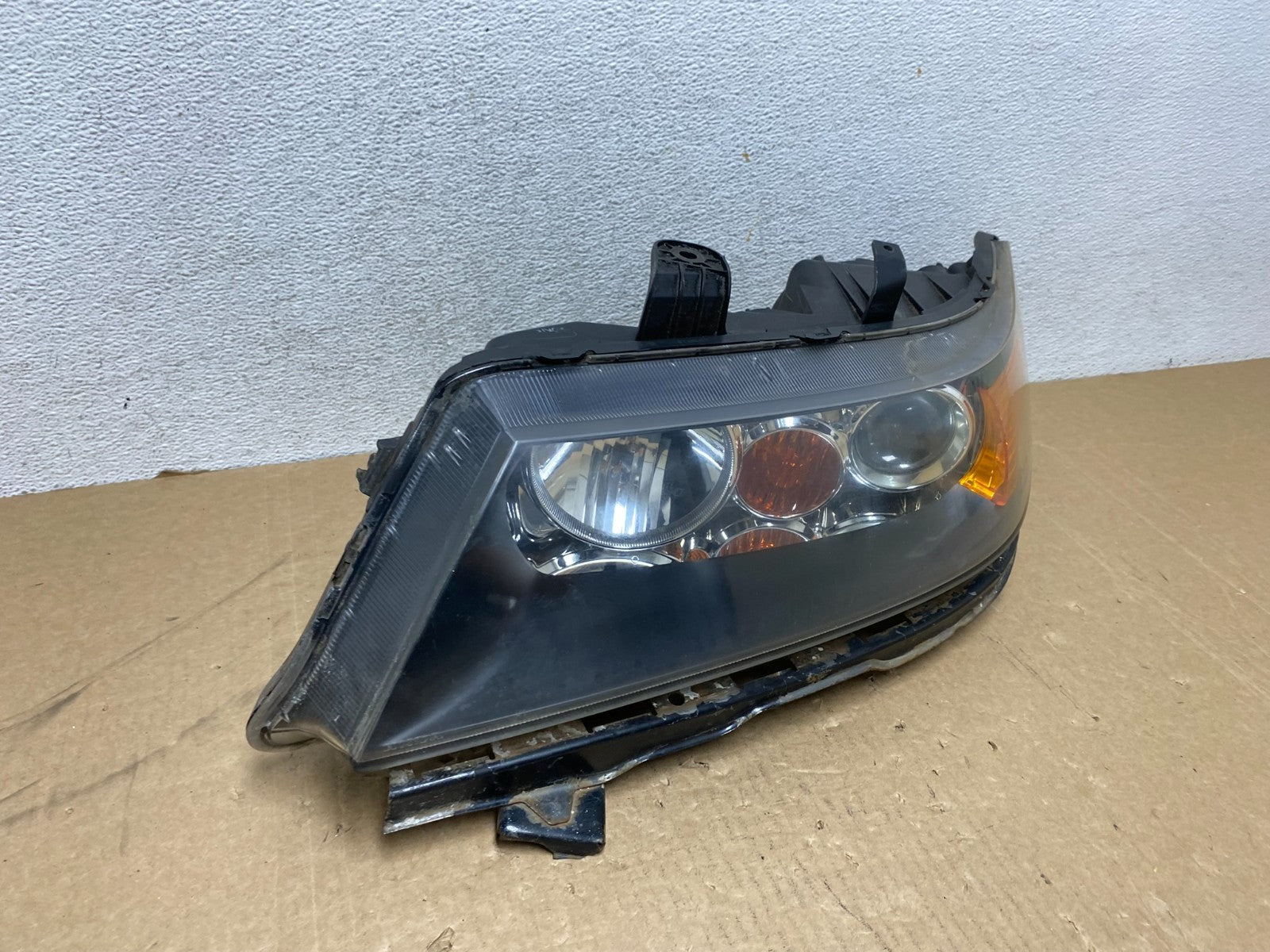 2004 to 2008 Acura TSX Left Driver Side Xenon HID Headlight AG0482 DW2