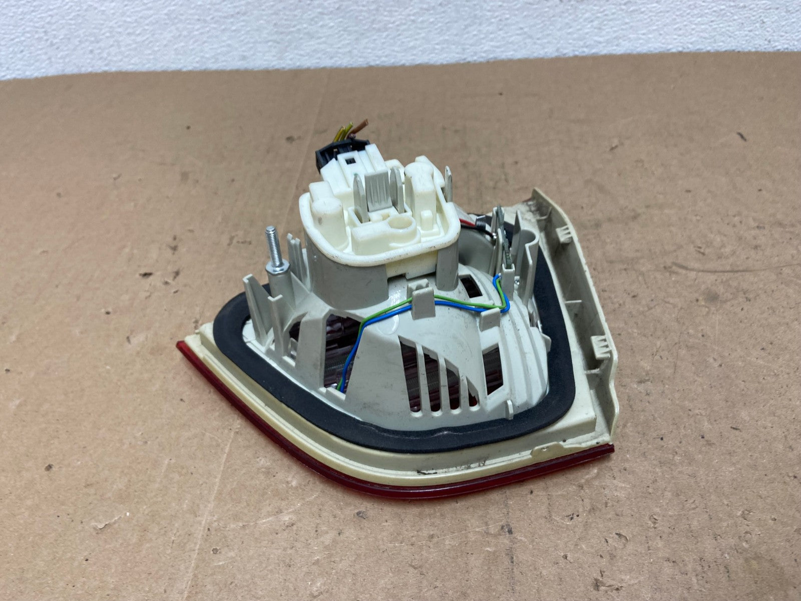 2009 2010 2011 BMW 3 328i 335i E90 Left Driver LH Tail Light Inner AC5784 LK5