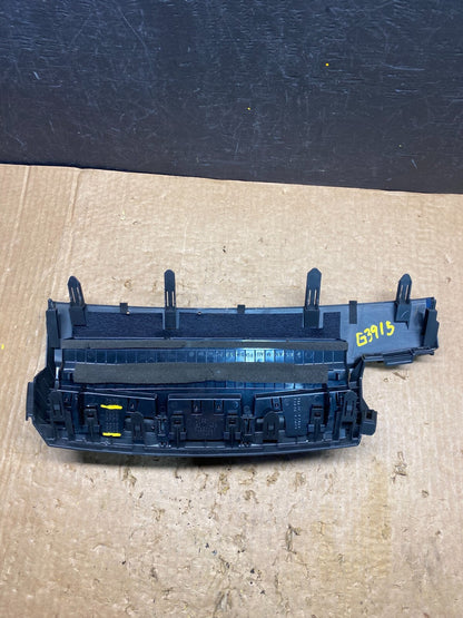 2012 2013 2014 Toyota Prius V Front Center Dash Air Vent G3915 DG15