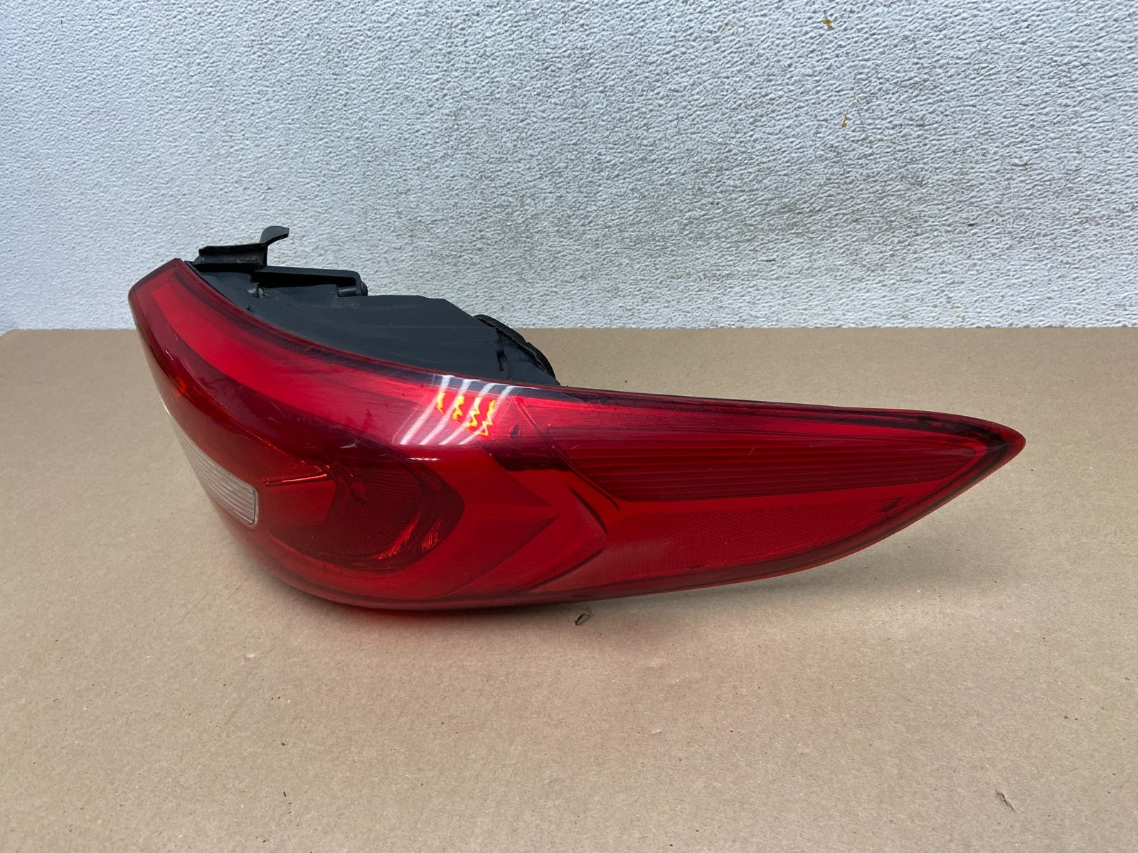 2015 2016 2017 Hyundai Sonata Right Passenger Rh Tail Light TYC AG5706 DW1