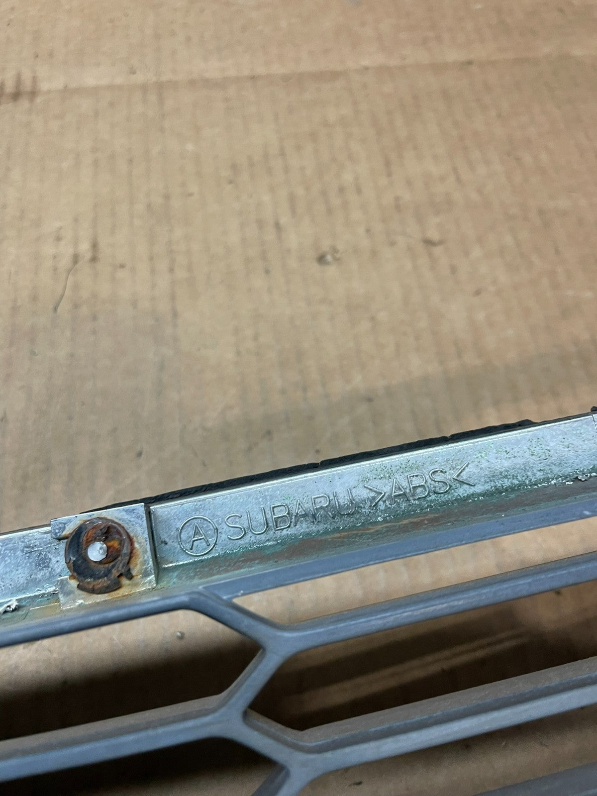 1998 to 2003 Subaru Legacy Front Grill Grille AA91518