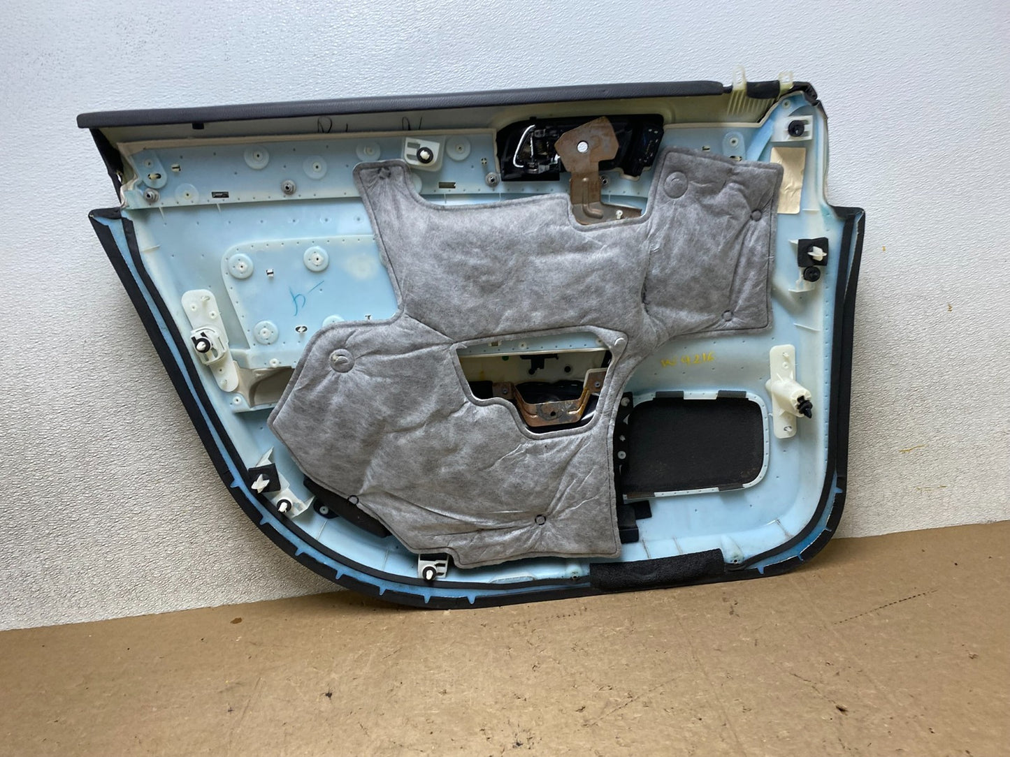 2009-2012 Lincoln MKS Front Right Passenger RH Door Interior Trim Panel W9216 DG6
