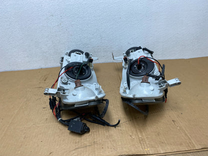 2000 to 2001 Infiniti I30 Left Right Side Headlights Halogen AC762910