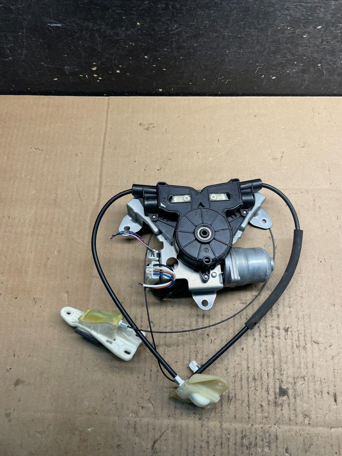 2011 to 2017 Nissan Quest Rear Right Power Sliding Door Motor Wire OEM W6781 DG0
