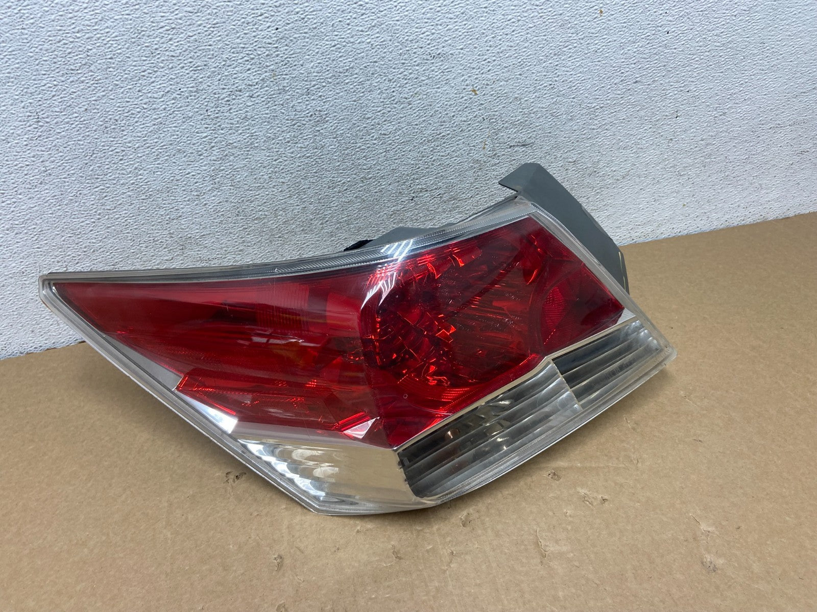 2008 to 2012 Honda Accord Sedan Tail light Left Driver LH Side AF7301 DW0