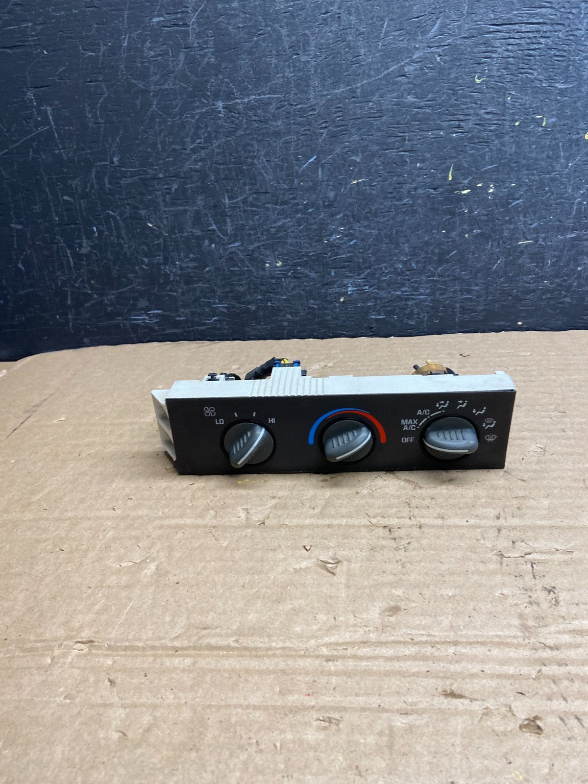 2001 - 2007 GMC Chevrolet Express 1500 Climate Control A/C af2126 DG0