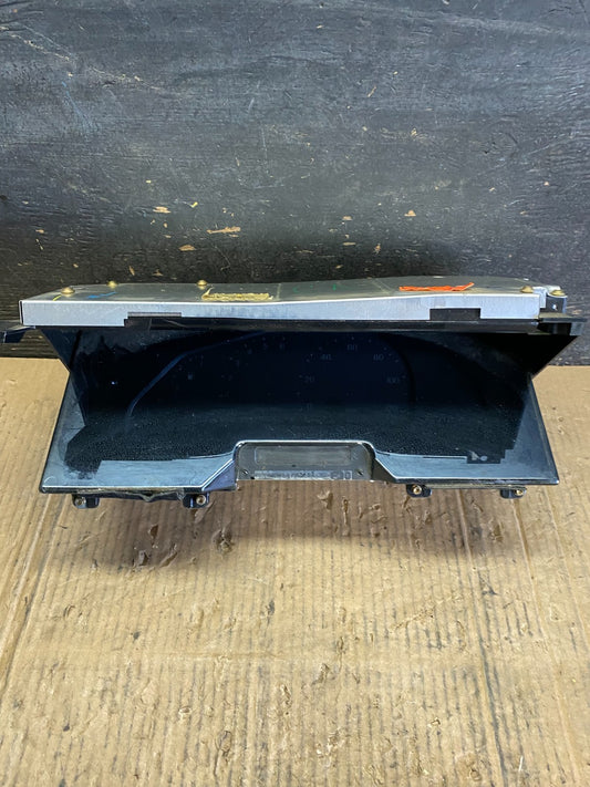 1998 to 2002 Lincoln Continental 4.6L Speedometer Gauge Cluster S8745 DG0