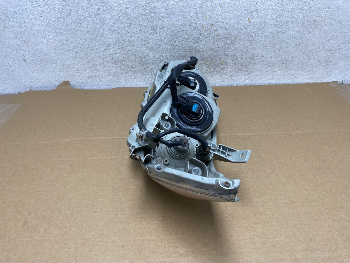 2010 - 2011 Toyota Camry Right Passenger RH Halogen Headlight AH7722 DW7