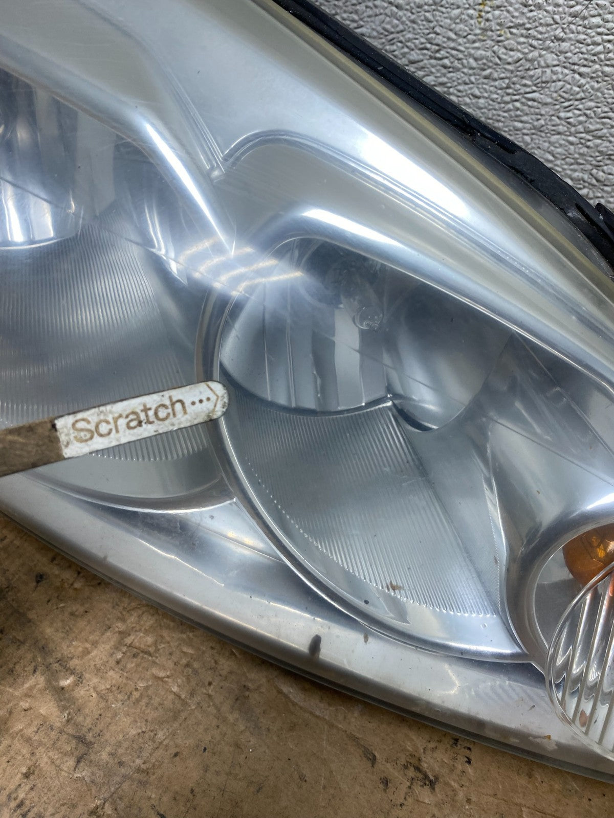 2006 - 2013 Chevrolet Impala Left+Right Set Headlights Halogen S7001 DW4