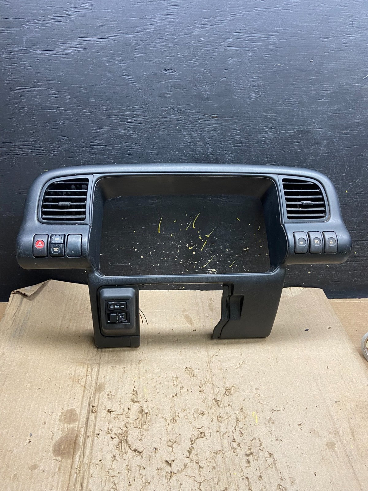 2006 Isuzu NPR GMC W3500 Instrument Cluster Trim Panel X6400 PS0
