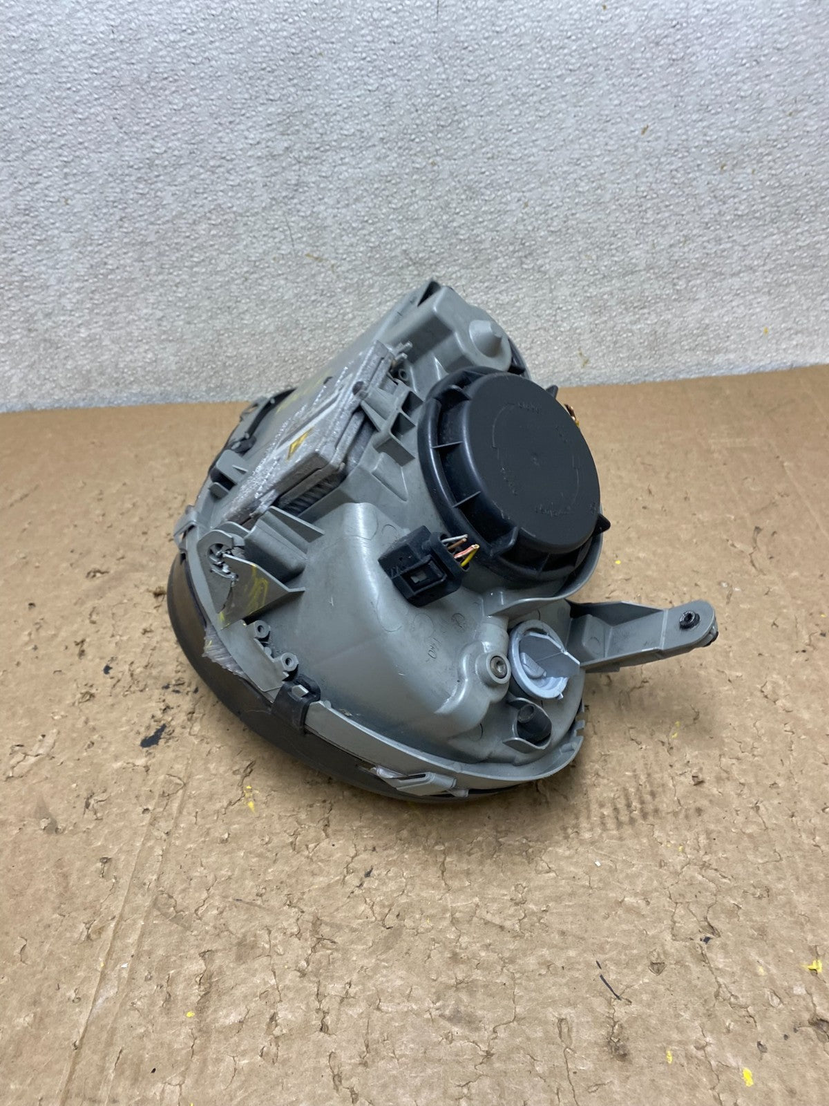 2006-2009 Mercedes Benz W209 CLK CLK350 Right Passenger Xenon Headlight V0667 DW10