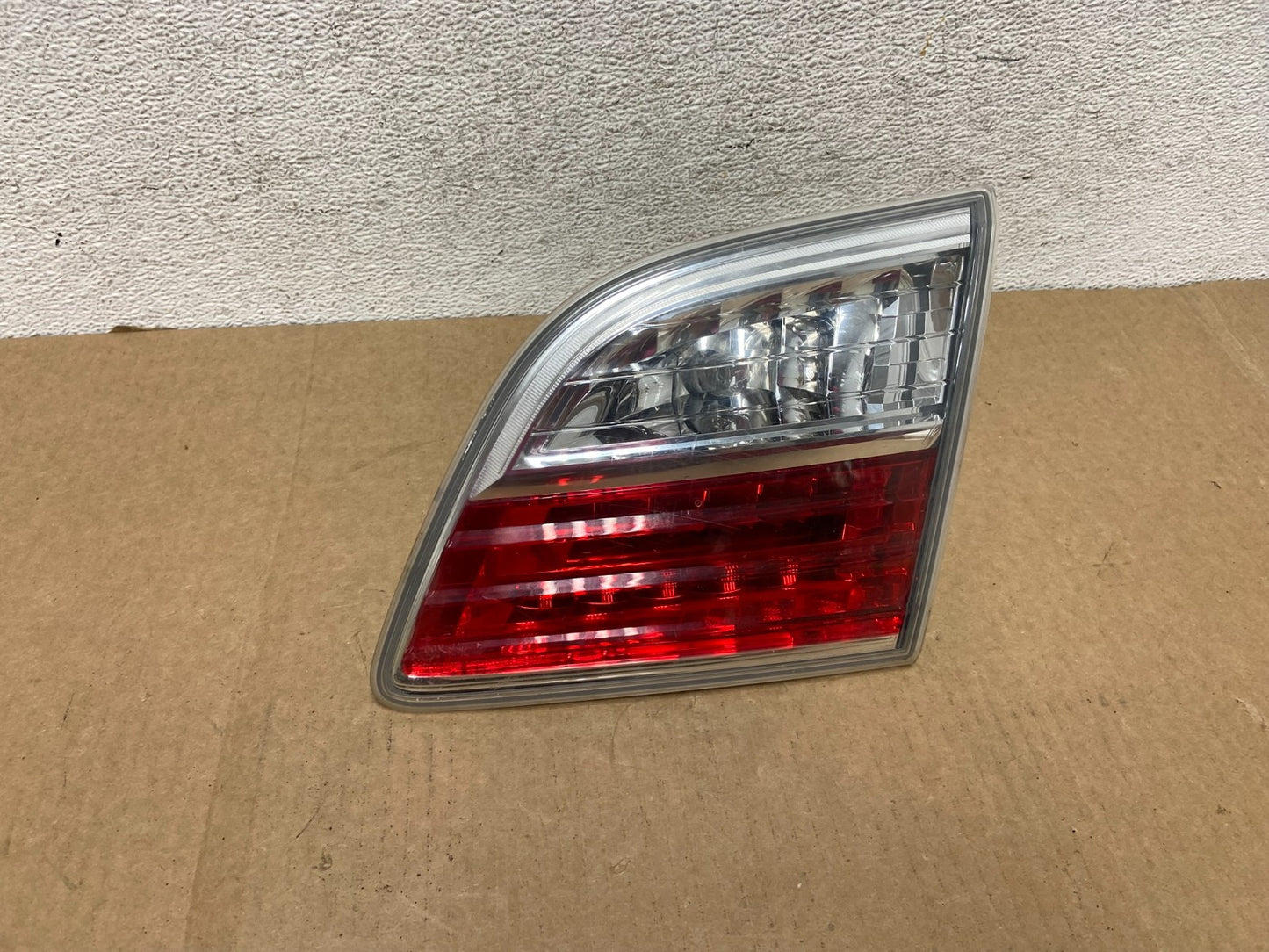2010 2011 2012 Mazda CX-9 Tail Light Inner Right Passenger Rh Side AF9543 DW0
