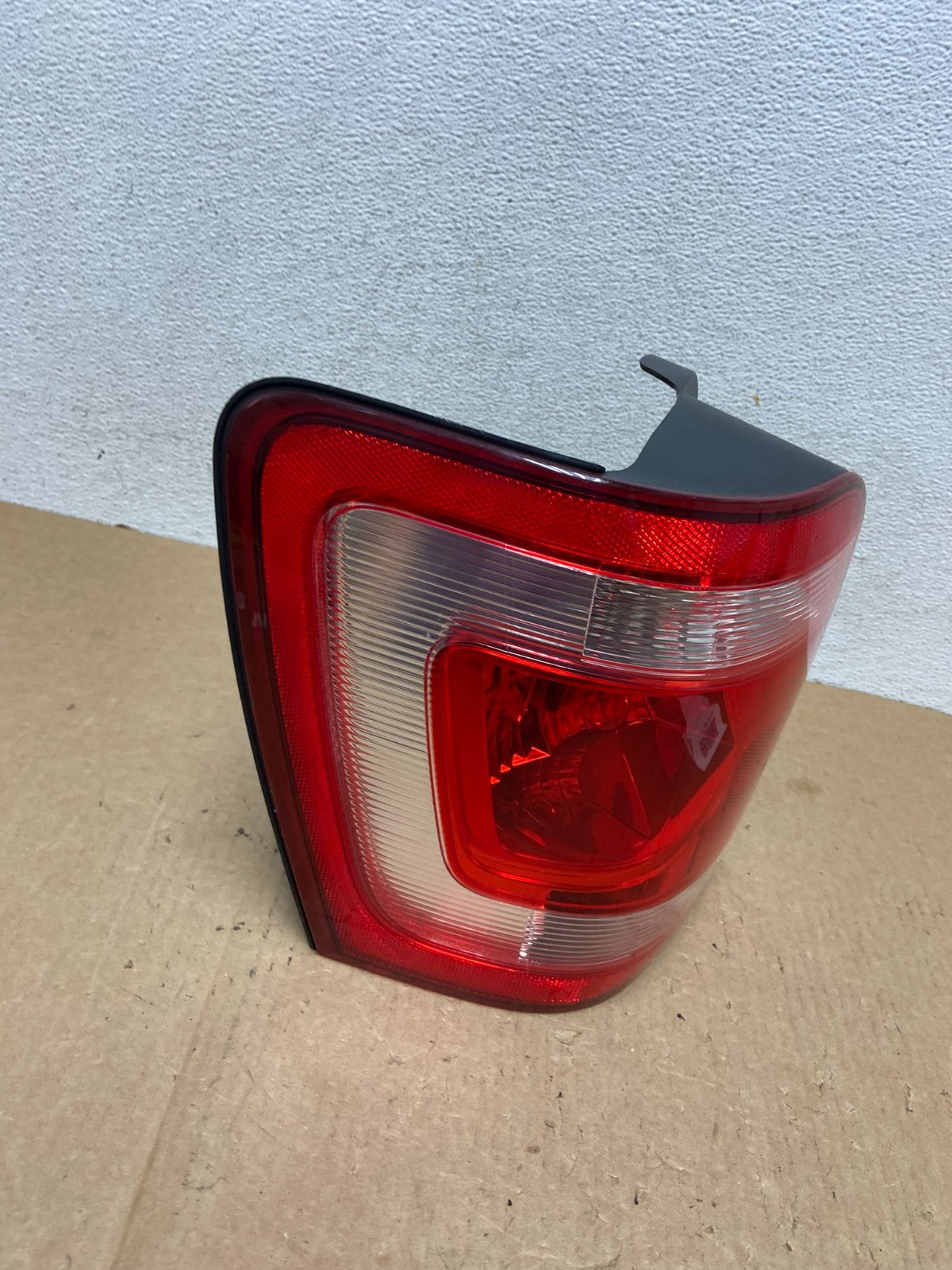 2008 to 2012 Ford Escape Left Driver LH Side Tail Light AF9715 DW2