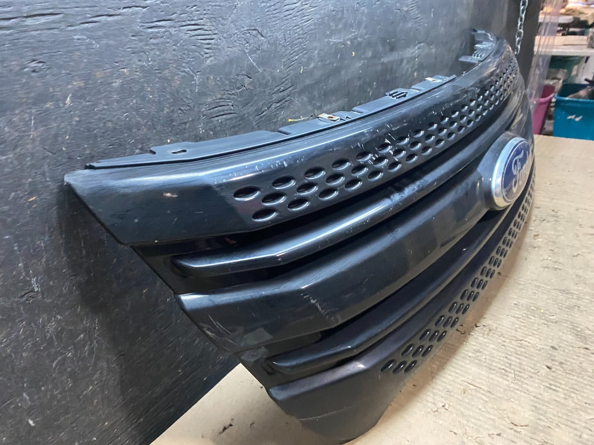 2011 to 2015 Ford Explorer Upper Front Grill Grille V6740 DG2