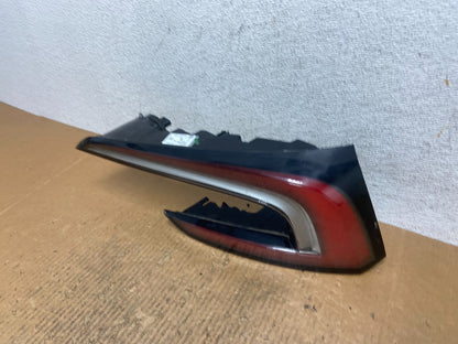 2024 2025 Tesla Model 3 Right Passenger RH Side LED Tail Light AE2836 DG1