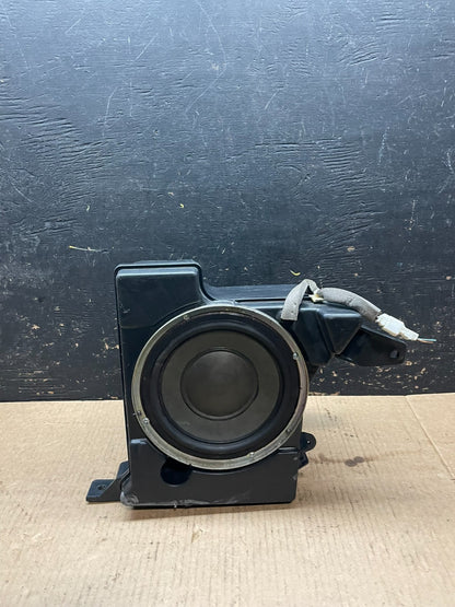 2011 to 2017 Honda Odyssey Rear Subwoofer Speaker OEM y9530 DG0